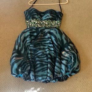 B’dazzle 00 zebra print bubble dress - like new!